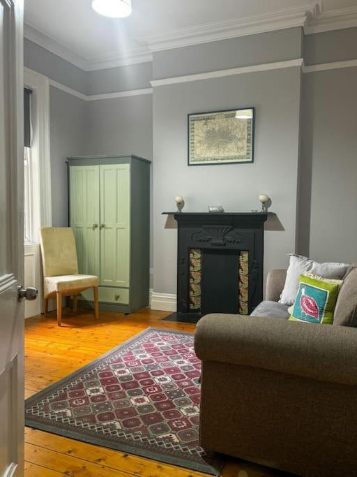 The Victorian Townhouse Portrush Villa Exterior photo